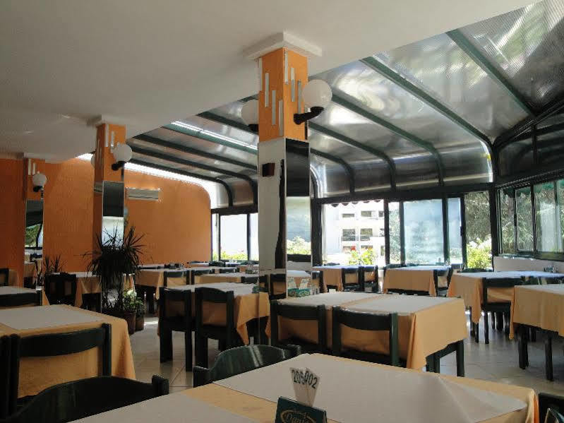 Hotel Danica Petrovac Exterior photo